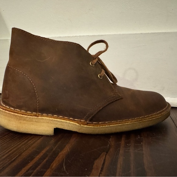 Women’s Clarks Desert Boots in Beeswax - Picture 6 of 7